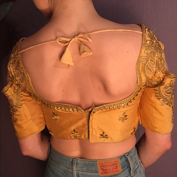 Metallic gold embroidered crop top - Picture 2 of 6